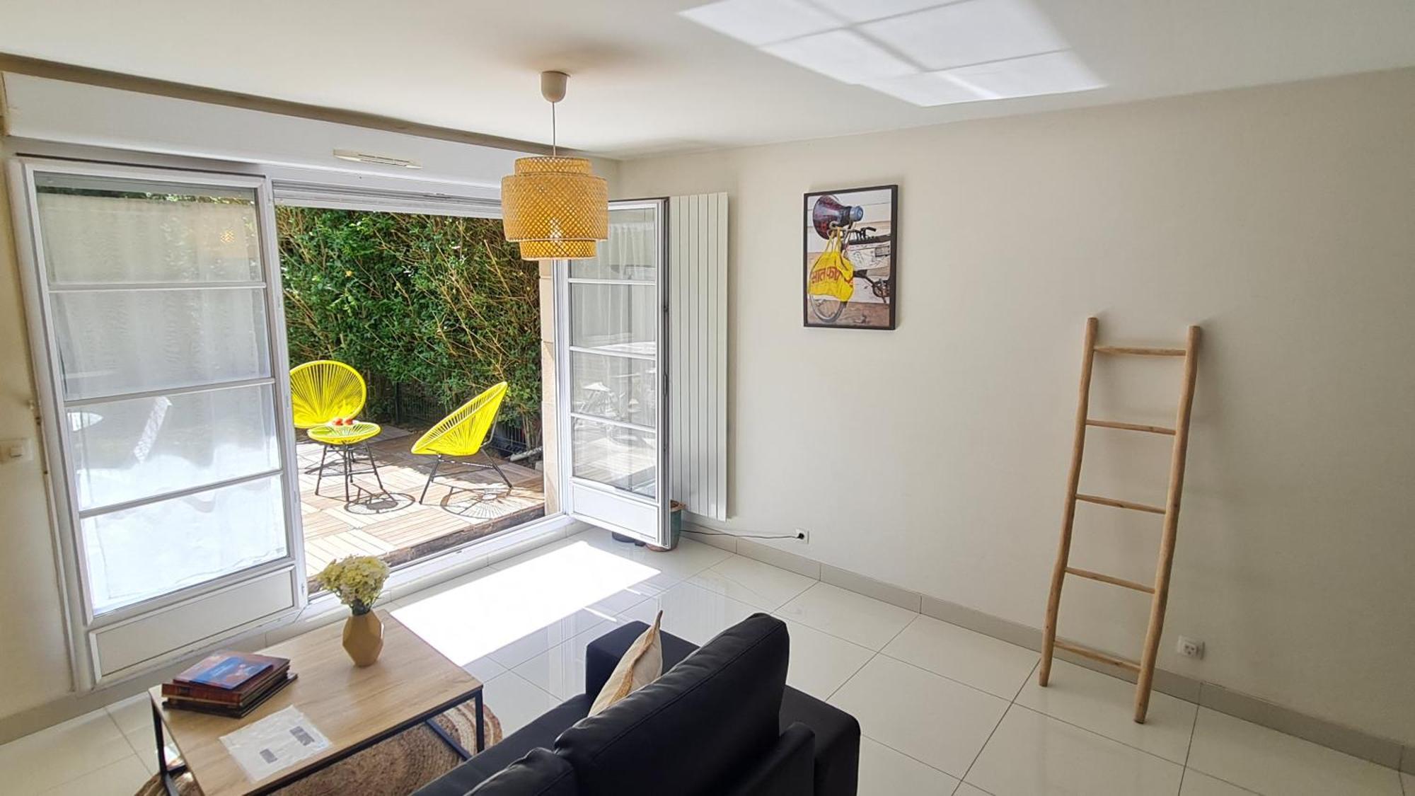 Happy Stay Disney Two - Apartment With Garden & Parking مونتِفرا المظهر الخارجي الصورة