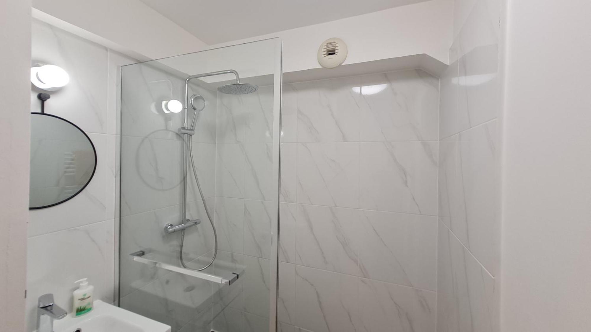 Happy Stay Disney Two - Apartment With Garden & Parking مونتِفرا المظهر الخارجي الصورة