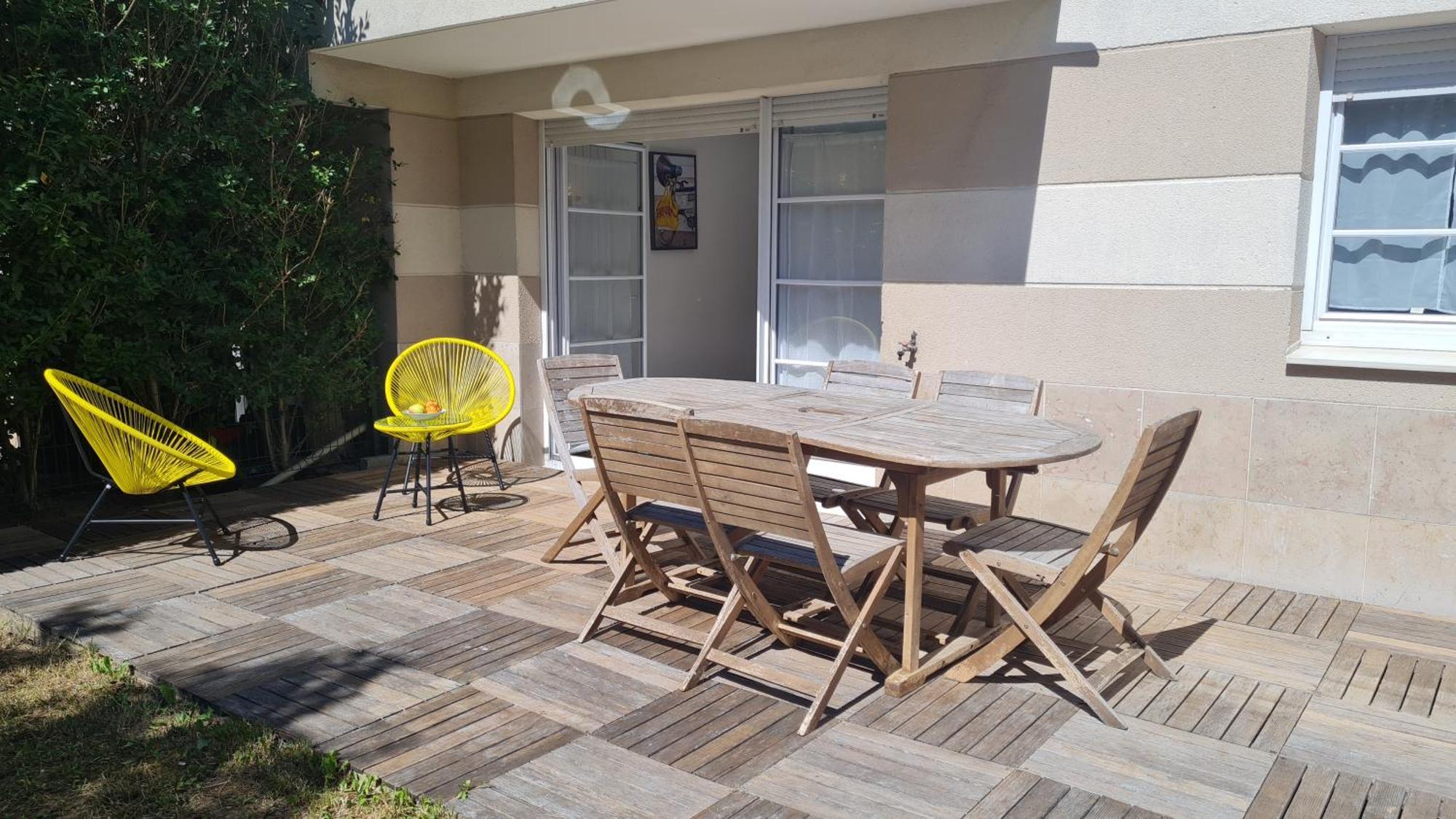 Happy Stay Disney Two - Apartment With Garden & Parking مونتِفرا المظهر الخارجي الصورة