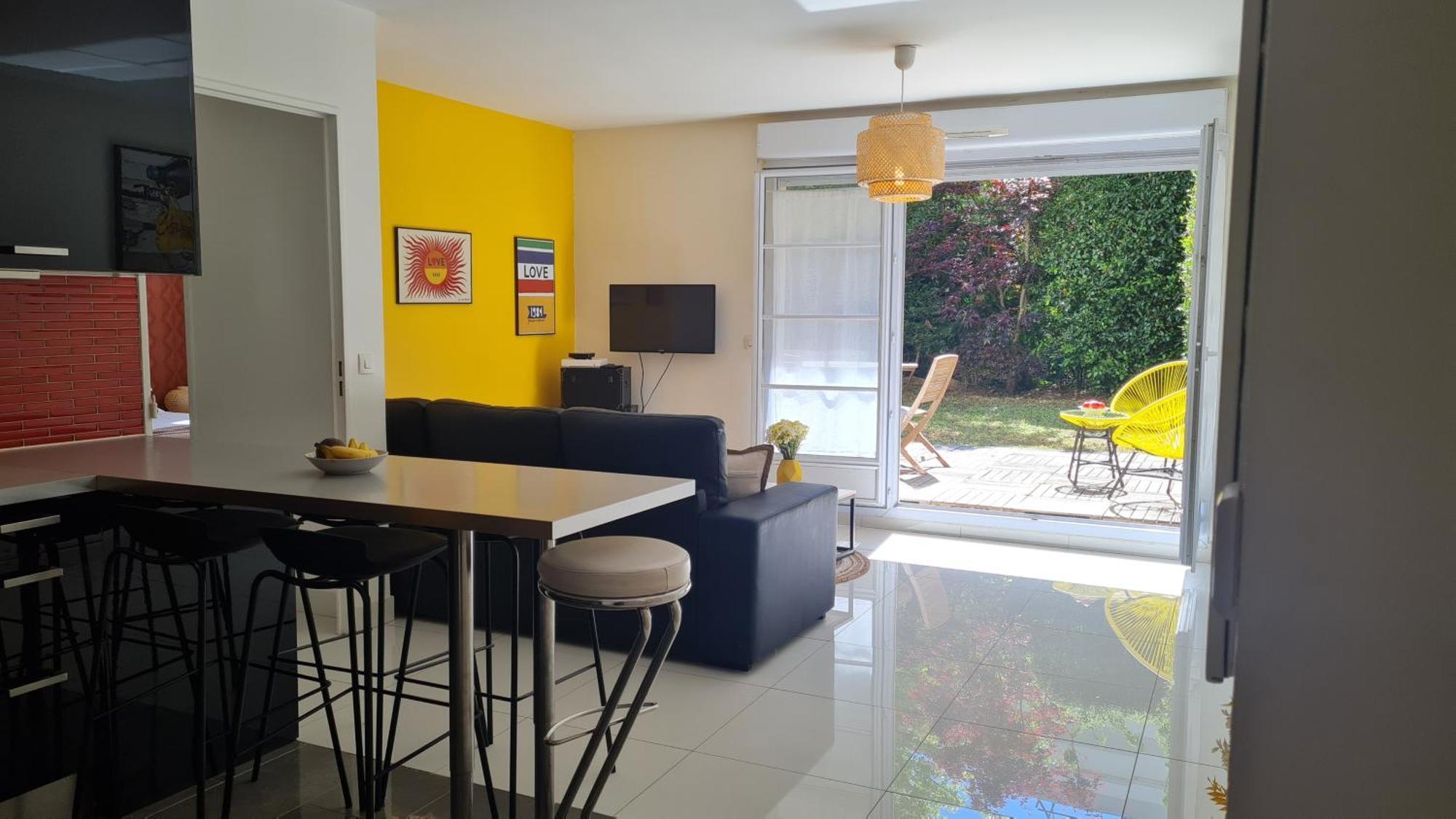 Happy Stay Disney Two - Apartment With Garden & Parking مونتِفرا المظهر الخارجي الصورة