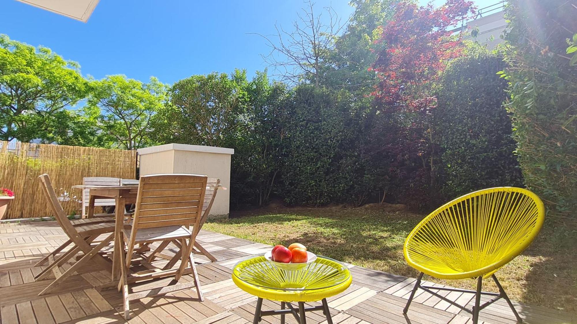 Happy Stay Disney Two - Apartment With Garden & Parking مونتِفرا المظهر الخارجي الصورة