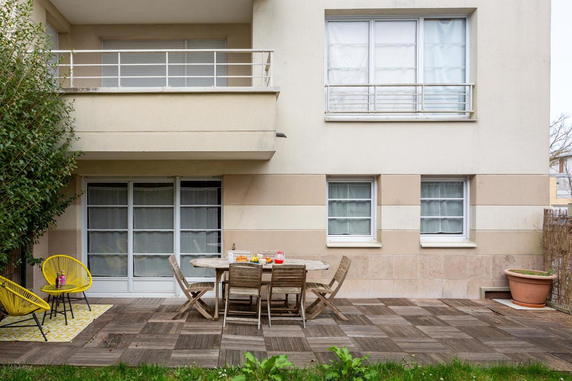 Happy Stay Disney Two - Apartment With Garden & Parking مونتِفرا المظهر الخارجي الصورة